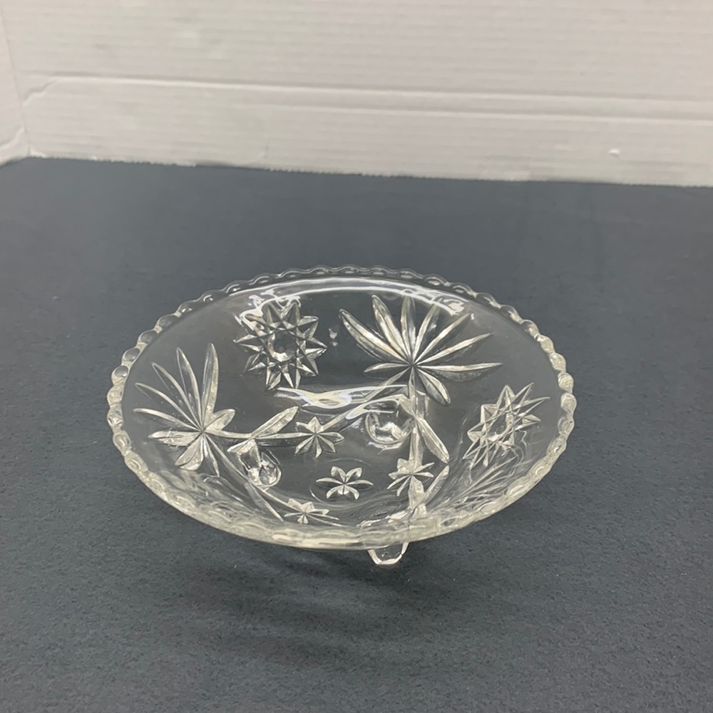 Anchor Hocking Early American Press Cut by Clear Glass Bowl